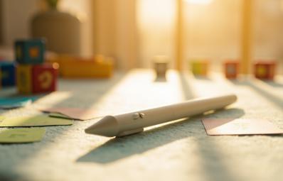 Requisiti delle Etichette di Avviso California Prop 65 per le Penne di Lettura: Come i Marchi OEM di Penne di Lettura Ottemperano agli Avvisi in Forma Breve e Completa